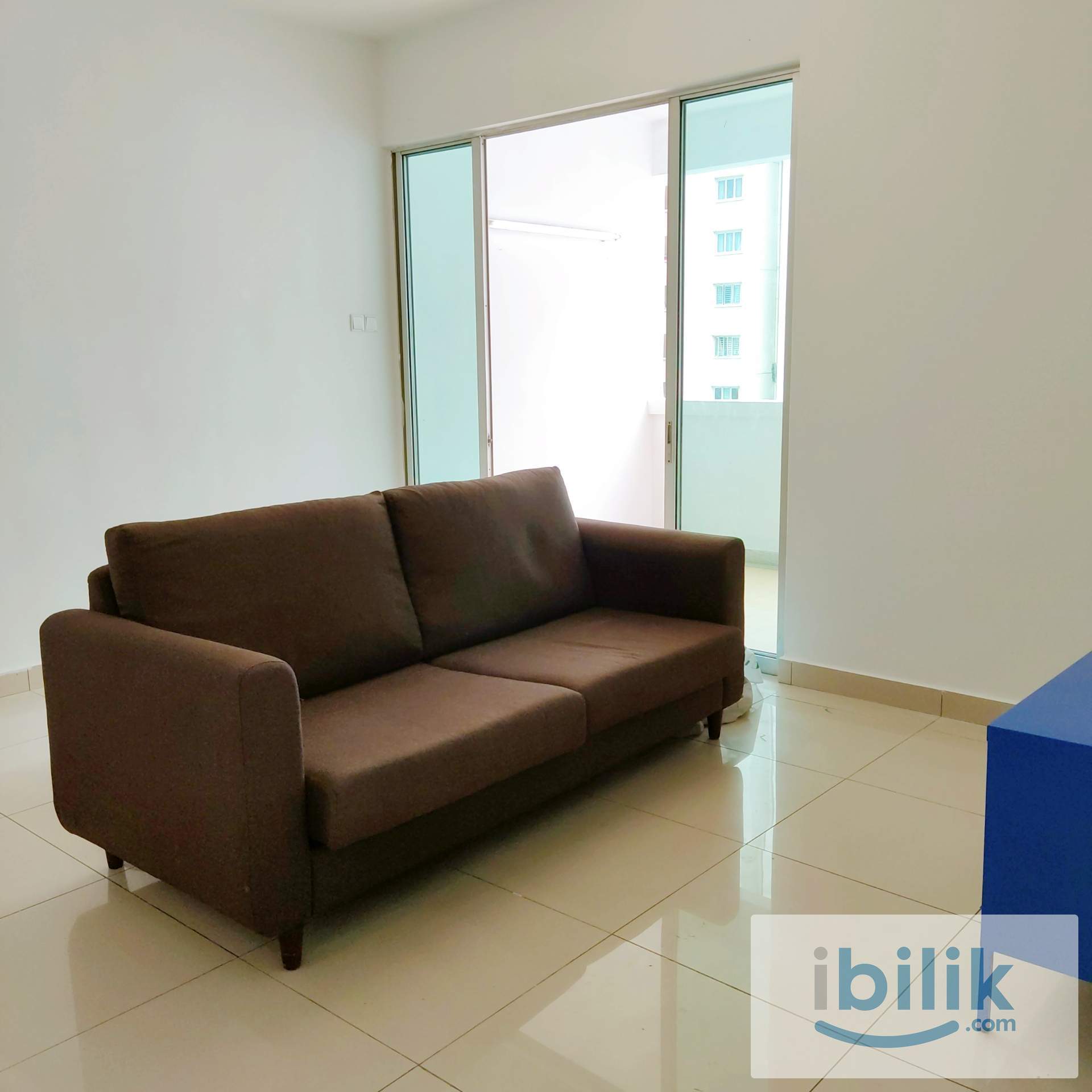 Condo - Bus Ride to MRT Middle Room, Fan Only, Aman Heights Bukit Serdang - Image 4