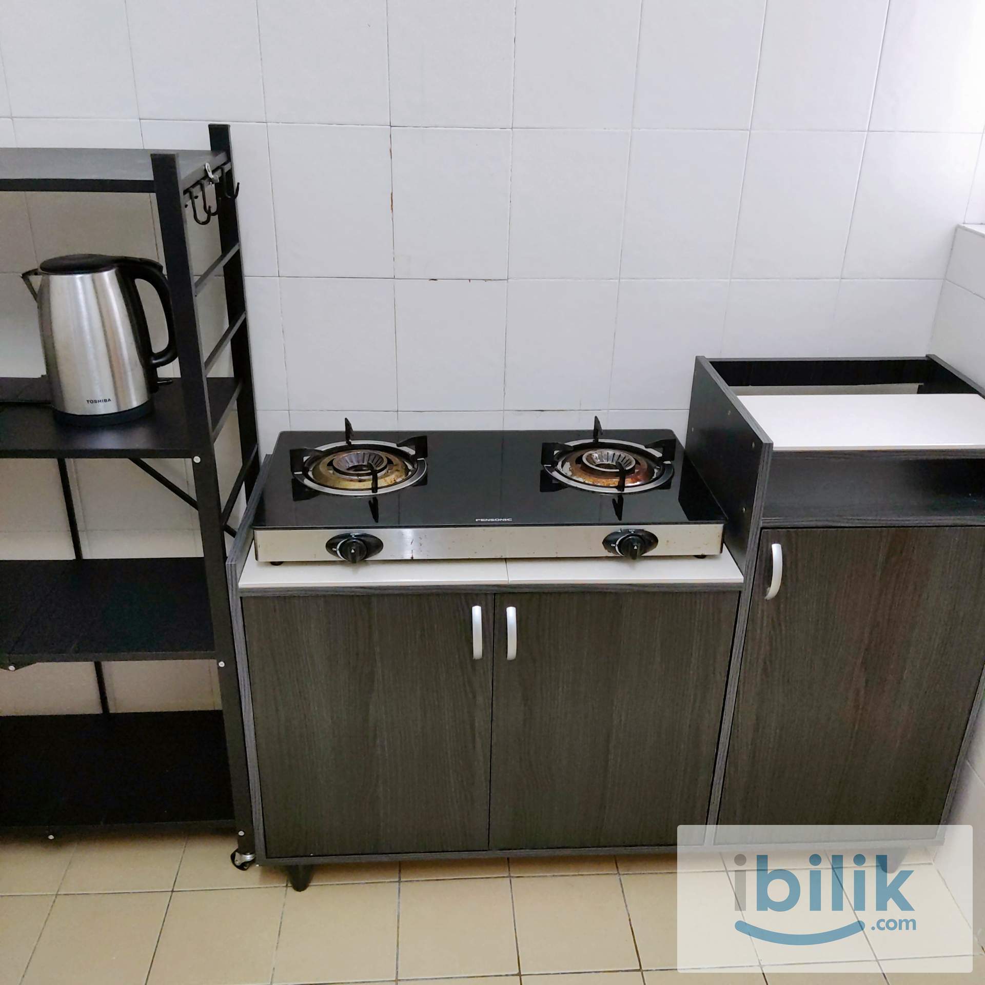 Condo - Bus Ride to MRT Middle Room, Fan Only, Aman Heights Bukit Serdang - Image 6