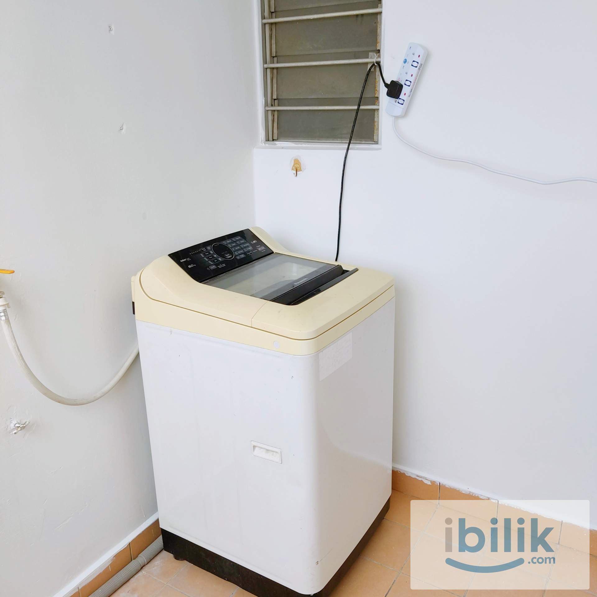 Condo - Bus Ride to MRT Middle Room, Fan Only, Aman Heights Bukit Serdang - Image 7