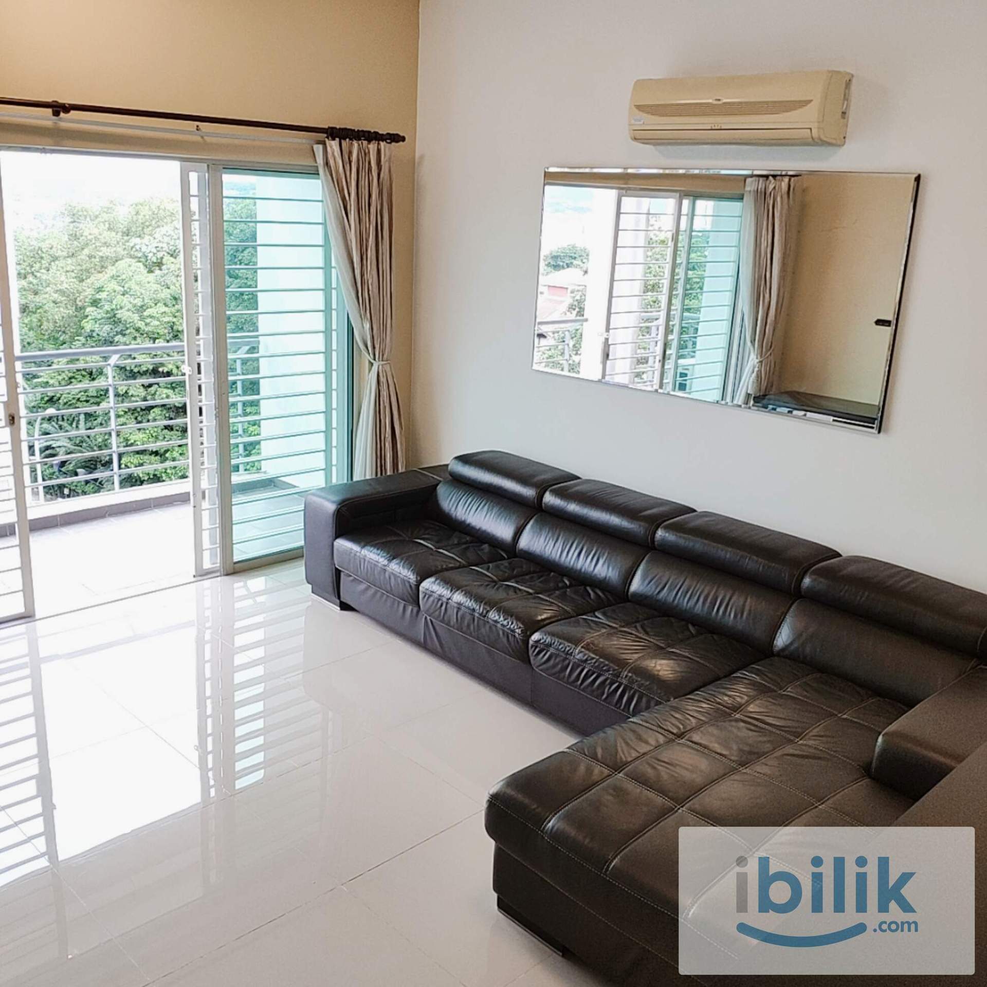 Olive Hill. Middle A/C Room near UPM MRT at Bayan Villa, Bukit Serdang - Image 3