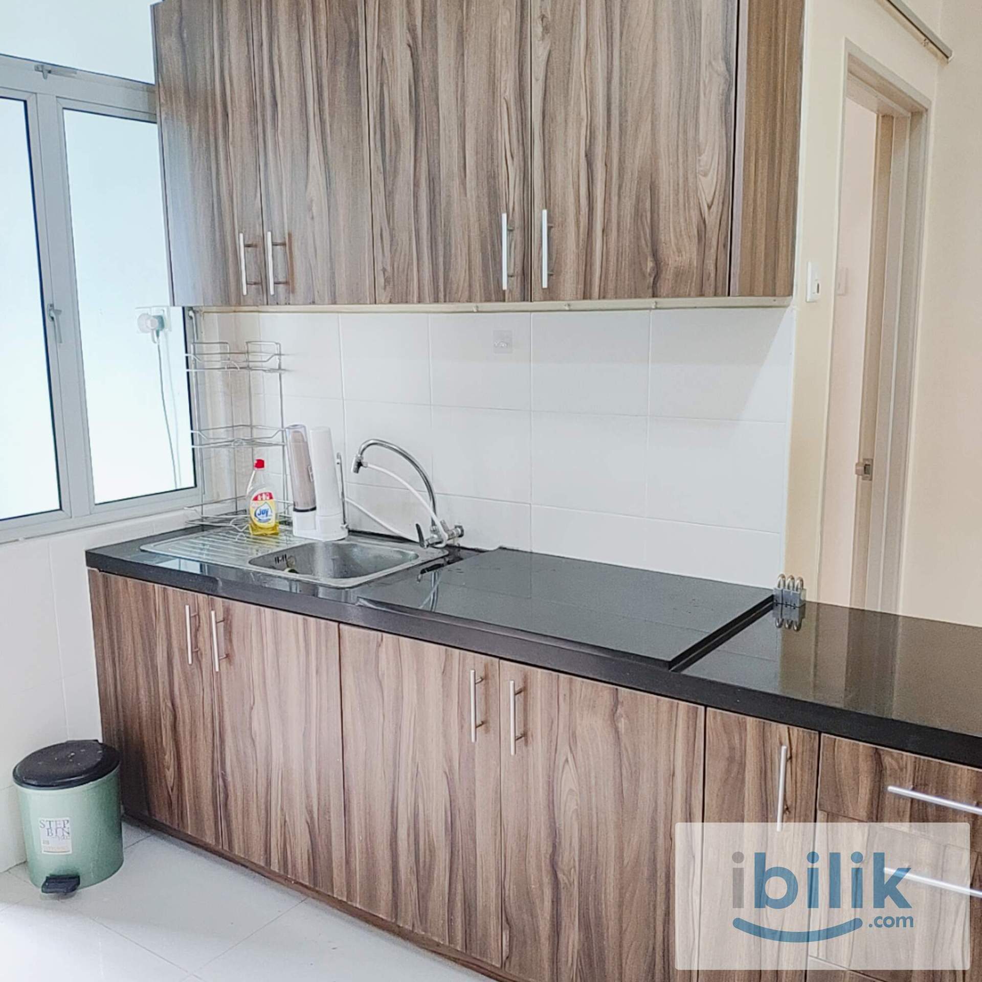 Olive Hill. Middle A/C Room near UPM MRT at Bayan Villa, Bukit Serdang - Image 6