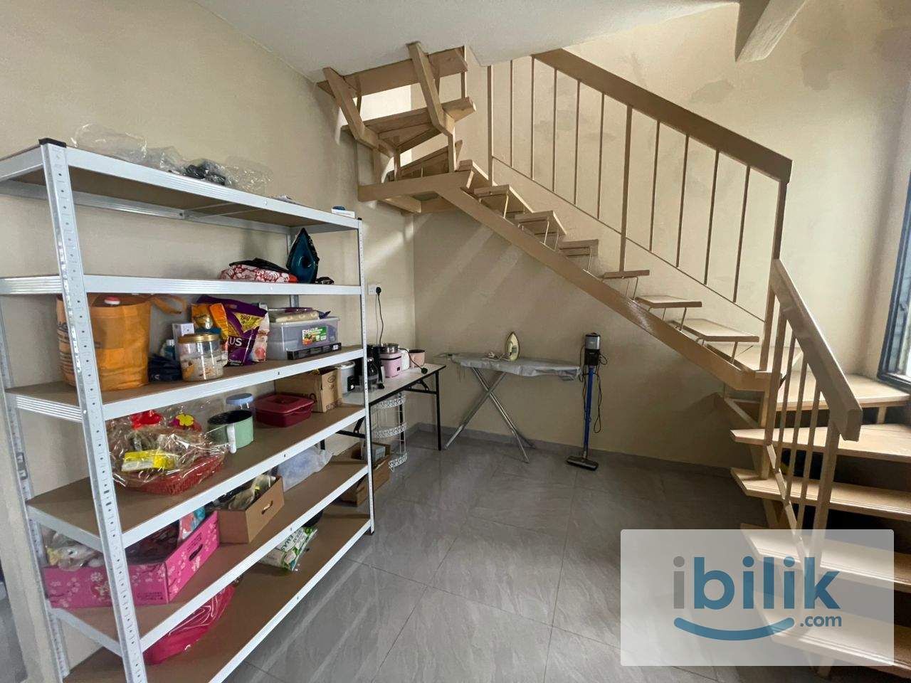 MASTER BEDROOM - Image 5