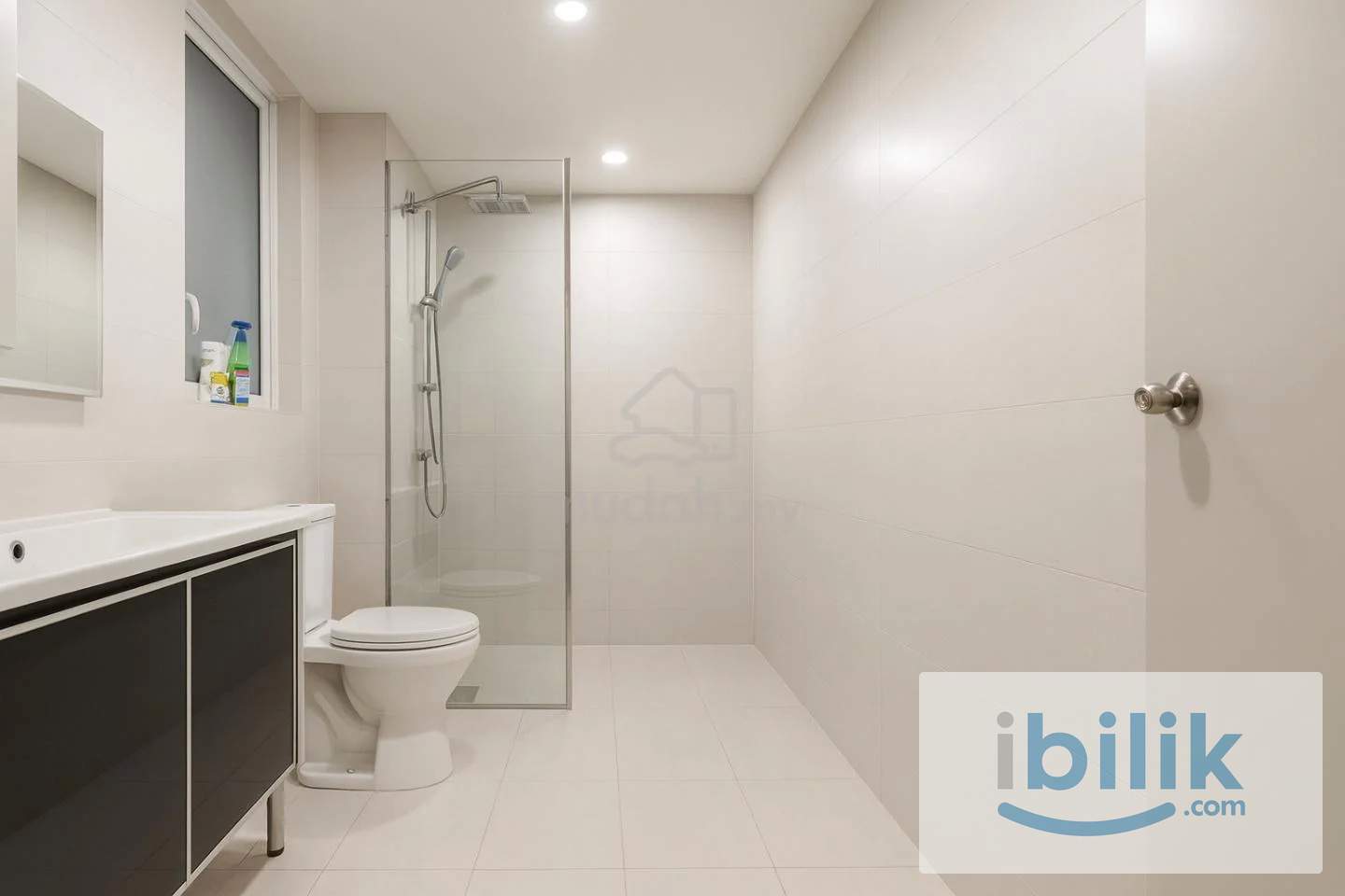 Single Bedroom at Menara U2 (3 mins walk to MSU & AEON Shah Alam) - Image 4