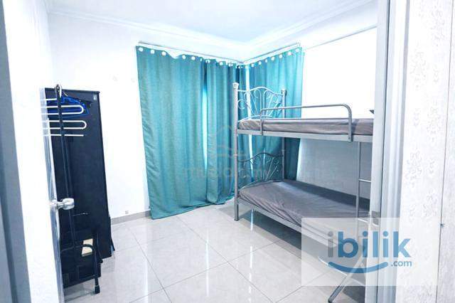 TWIN SHARING : BIG Middle Room at Menara U2, Seksyen 13, Shah Alam (3 mins walk to MSU & AEON Shah Alam) - Image 1