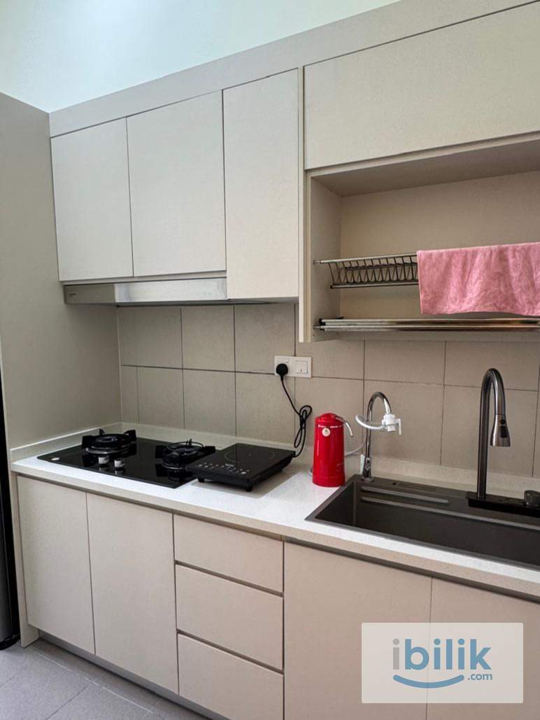 📍NEW CONDO NEAR SEKSYEN 13✨ DIAN RESIDENCY, Premium 🍀 Medium Room Fully Furnished @ NEW 10” Mattress Aircond - Image 1