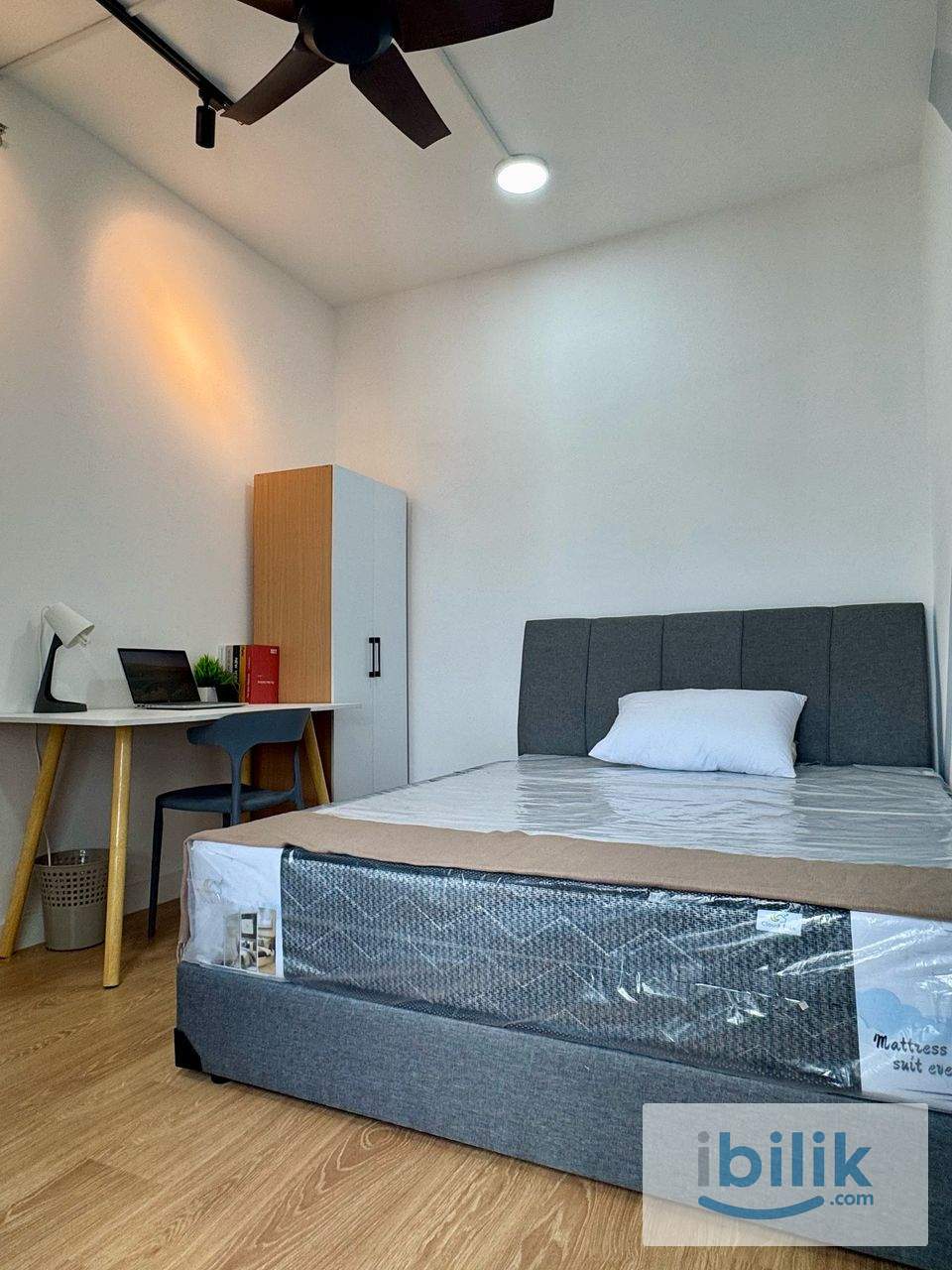 🤩 EDUMETO USJ 1, Medium Room 📍HIGH SPEED INTERNET, Subang NEW Aircond Wardrobe Table Chair Mattress - Image 3