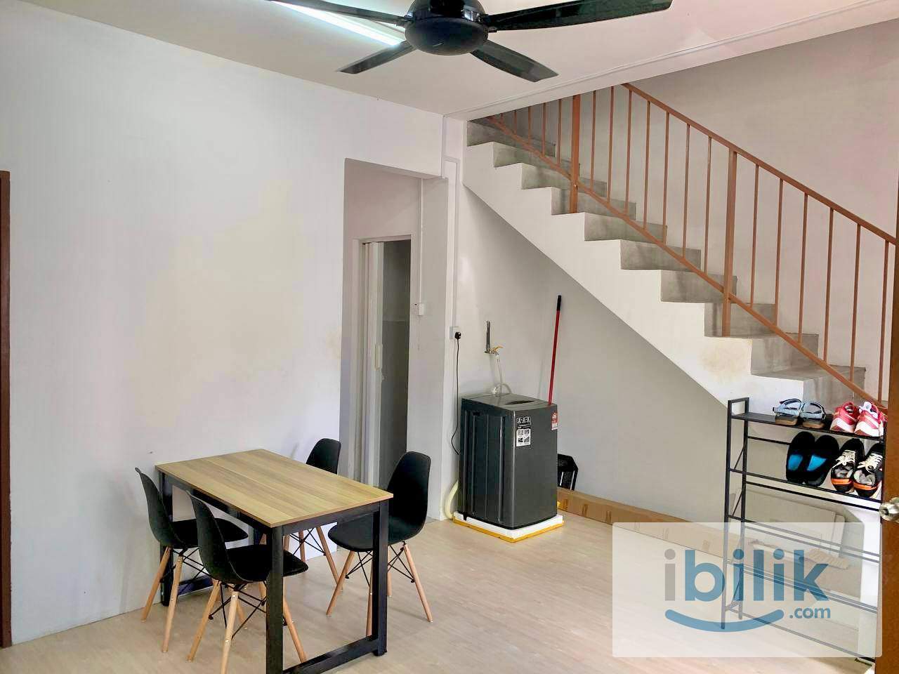 Master Bedroom - Image 1