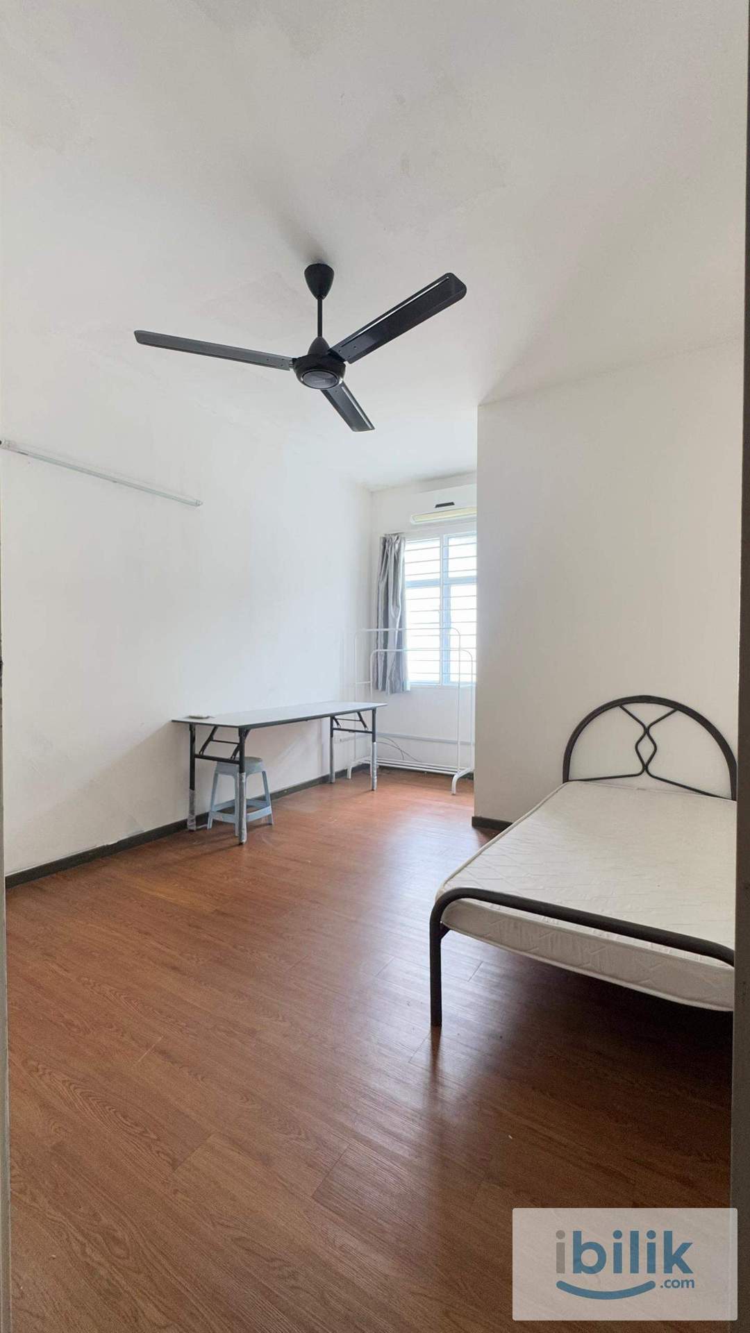 Comfy room at Shah Alam🏡 0 Deposit 💸 Free High Speed Wifi🌐 - Image 1