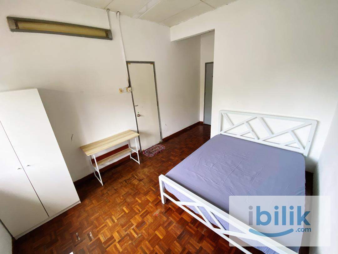 Comfy room at Bandar Utama🏡 0 Deposit💸 Free High Speed Wifi 🌐 - Image 1