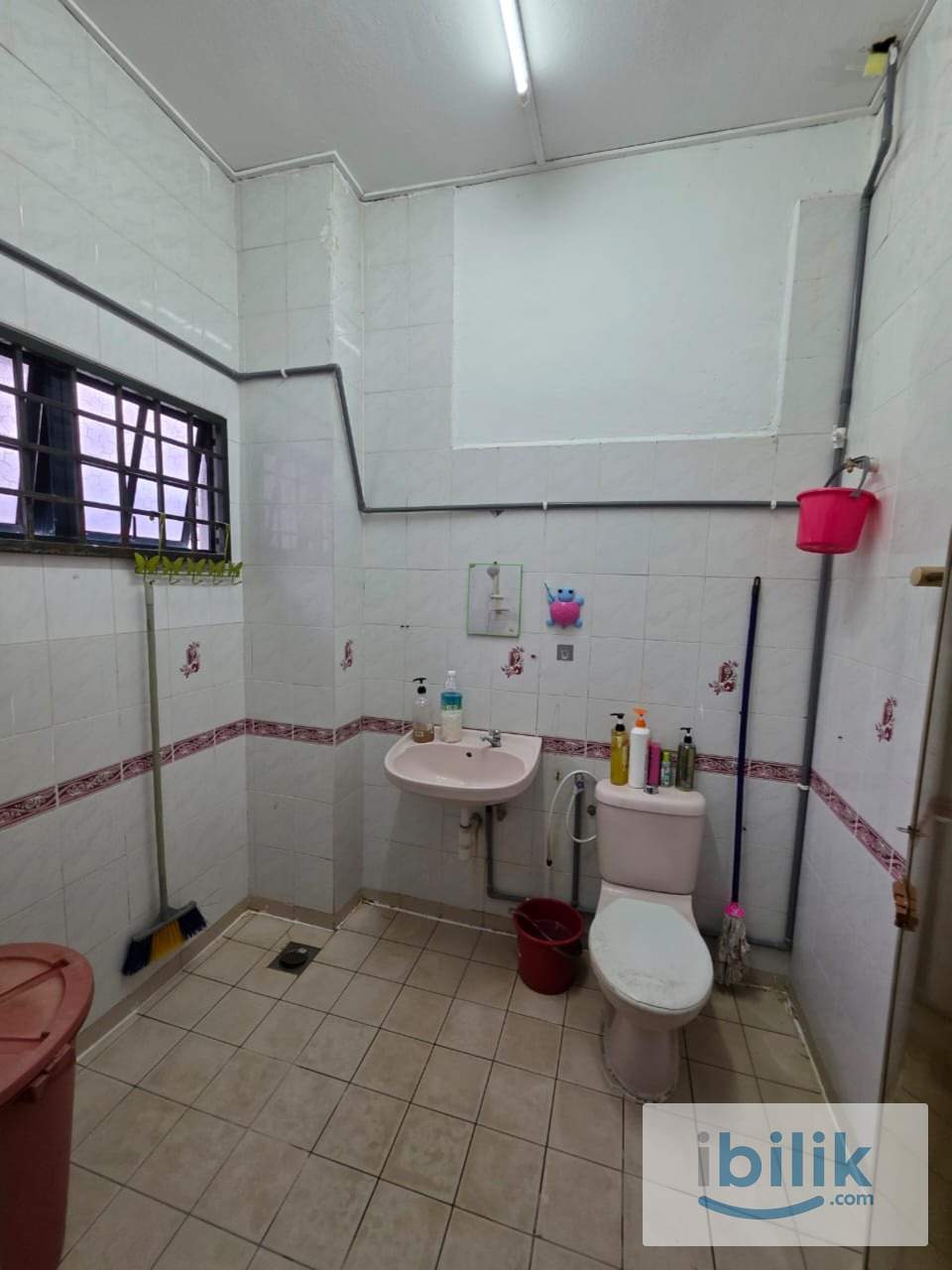 🚨FEMALE UNIT🚨 🏡 AFFORDABLE ROOMS FOR RENT 🏡  🛏️ SINGLE ROOM📍 PUCHONG JAYA ✨ FURNISHED & MOVE IN FAST - Image 4