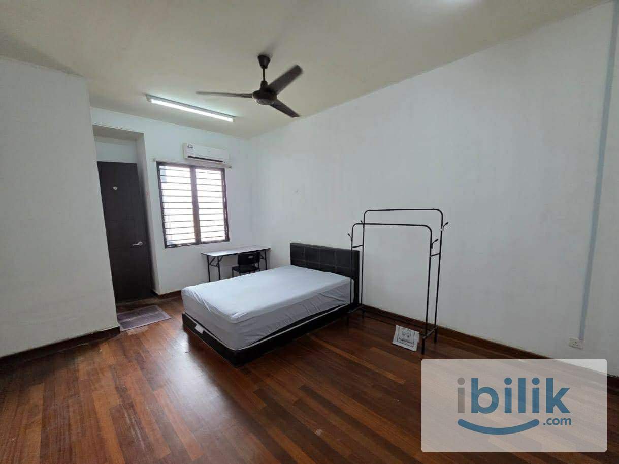 🔥Promotion Now🔥SS2 PETALING JAYA QUEENBED MIDDLE ROOM FOR RENT🤩🤩NEAR FOOD STALL , GROCERY ,LDP🎏🎏🎏 - Image 1