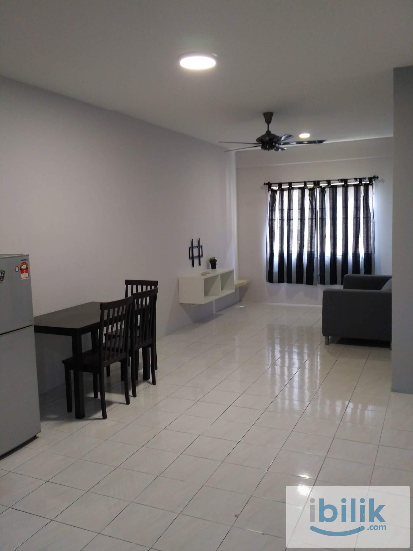Female Single Room  - Image 2