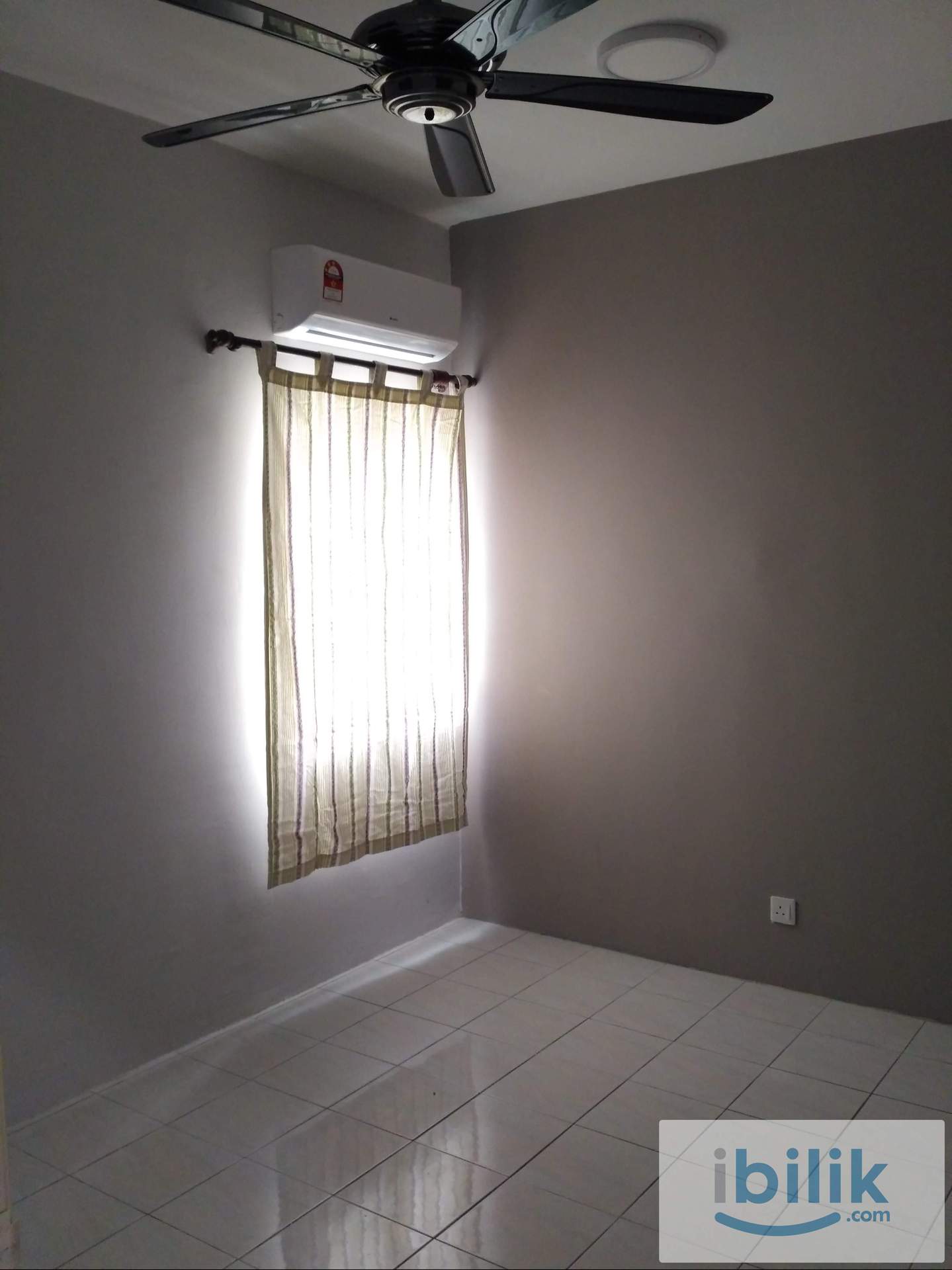 Female Single Room  - Image 5