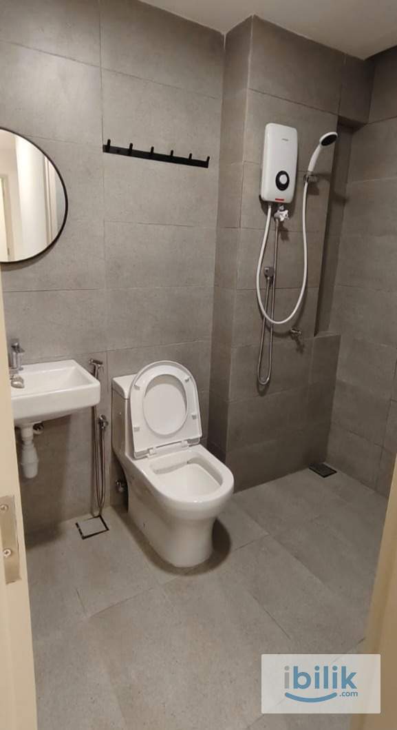 FULLY FURNISHED ROOM FOR RENT – VIVO EXECUTIVE APARTMENT, BATU KAWAN, NEAR IKEA & BATU KAWAN INDUSTRIAL PARK - Image 5
