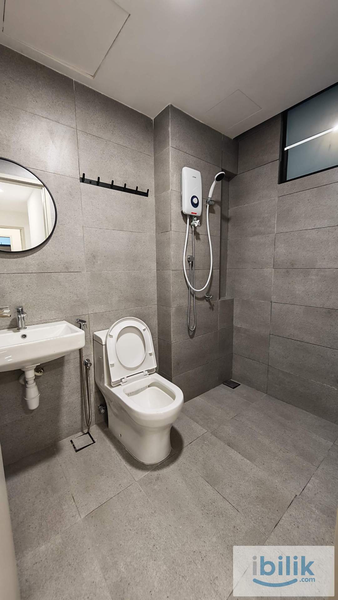 VIVO EXECUTIVE APARTMENT, BATU KAWAN Ikea KDU Columbia Asia Hospital - Image 3
