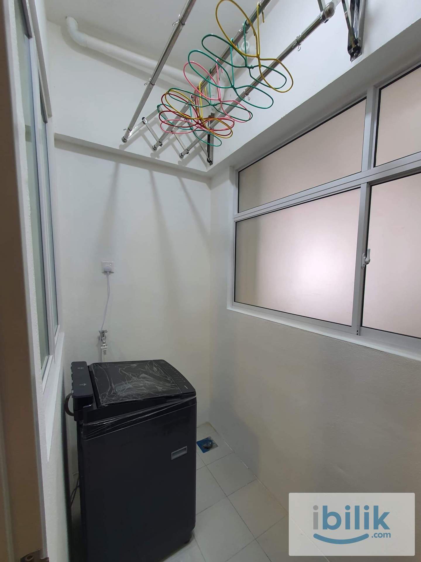 Seaview Condo @ Bayan Lepas | 2 mins to Queensbay/Intel | Free WiFi - Image 2