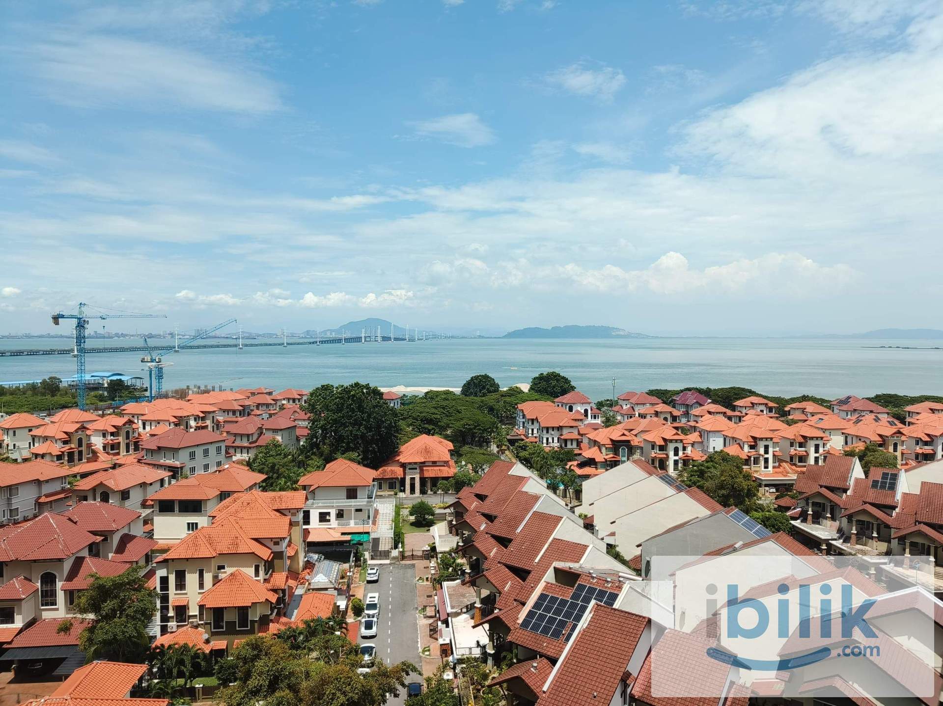 Seaview Condo @ Bayan Lepas | 2 mins to Queensbay/Intel | Free WiFi - Image 6