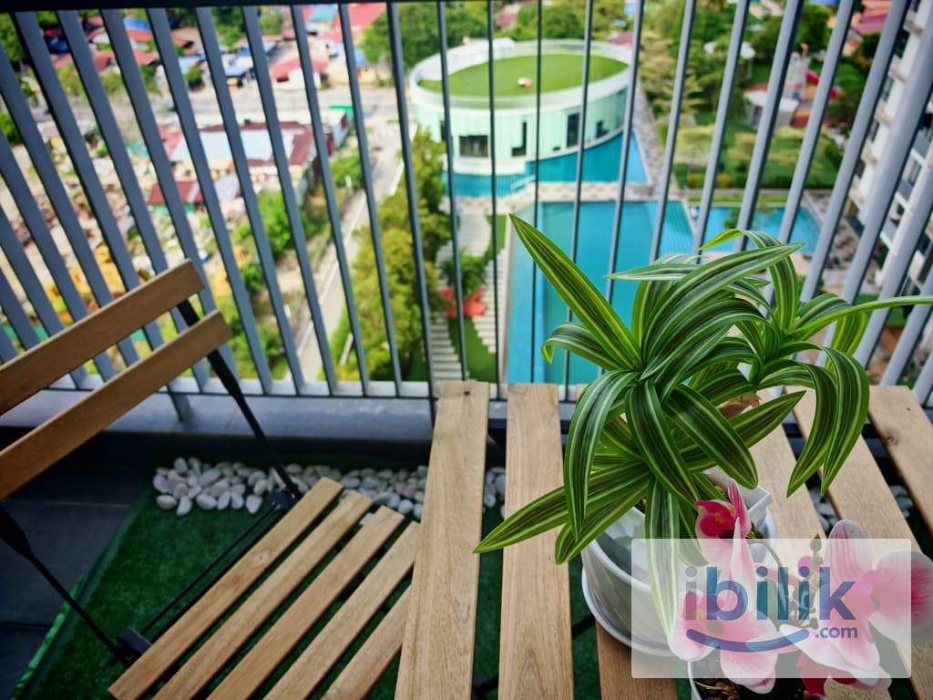  Cozy Modern Balcony Rooms For Rent With Pool View @ Butterworth  - Image 3
