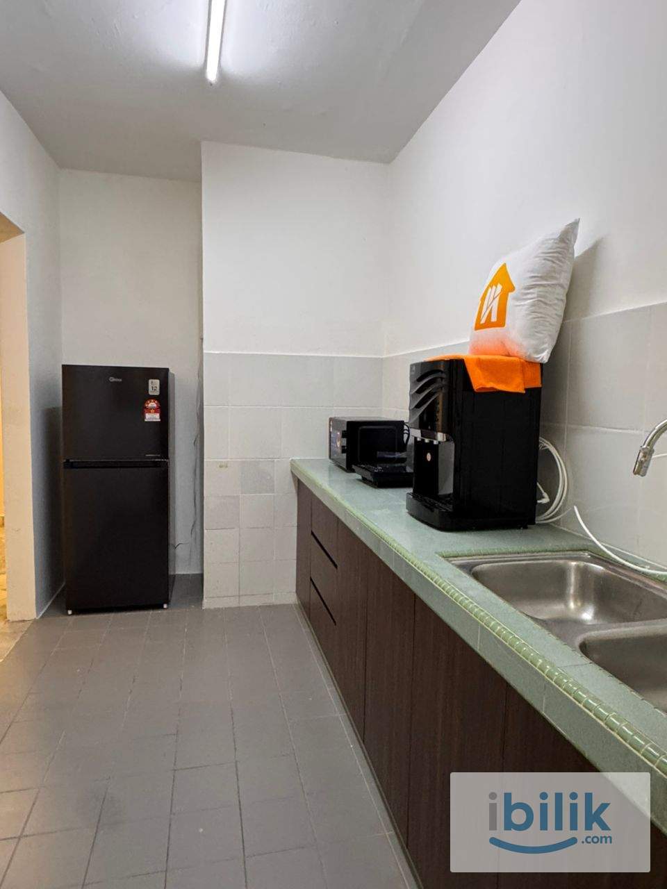 ‼️KUCHAI LAMA, NEAR MRT, De Tropicana ✅Premium ⭐️ Medium Room Fully Furnished @ 10” Mattress Aircond Wardrobe  - Image 3