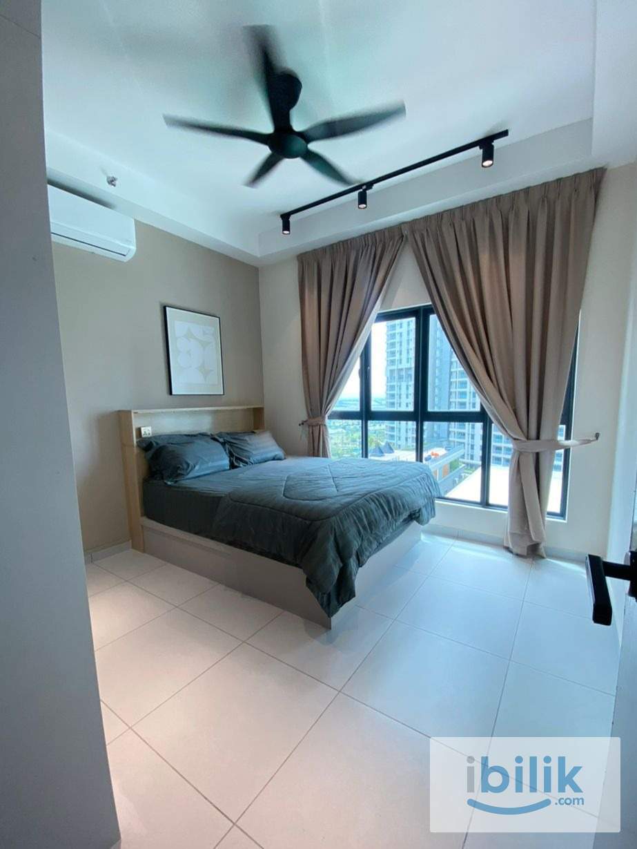🔺MIDDLE BEDROOM WITH BIG WINDOW AT SINARAN RESIDENCE, BATU KAWAN 🔻 - Image 1