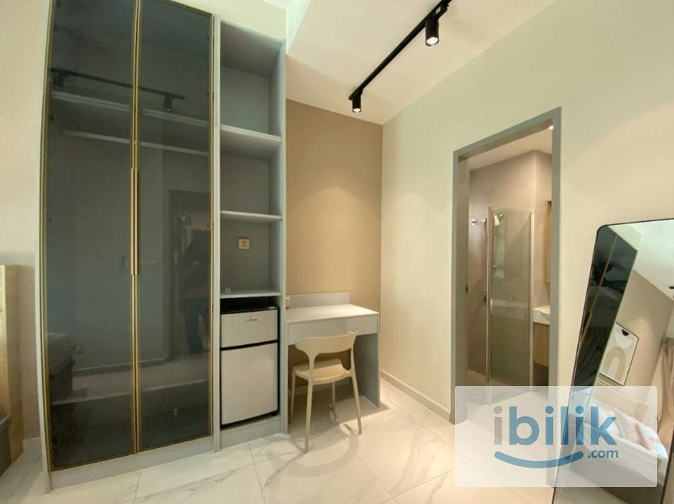 🔺SPACIOUS MASTER BEDROOM AT SINARAN RESIDENCE, BATU KAWAN 🔻 - Image 3
