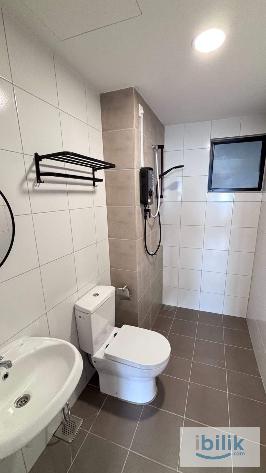 Master bedroom at RUBICA @ HARBOUR PLACE, Butterworth - Image 4