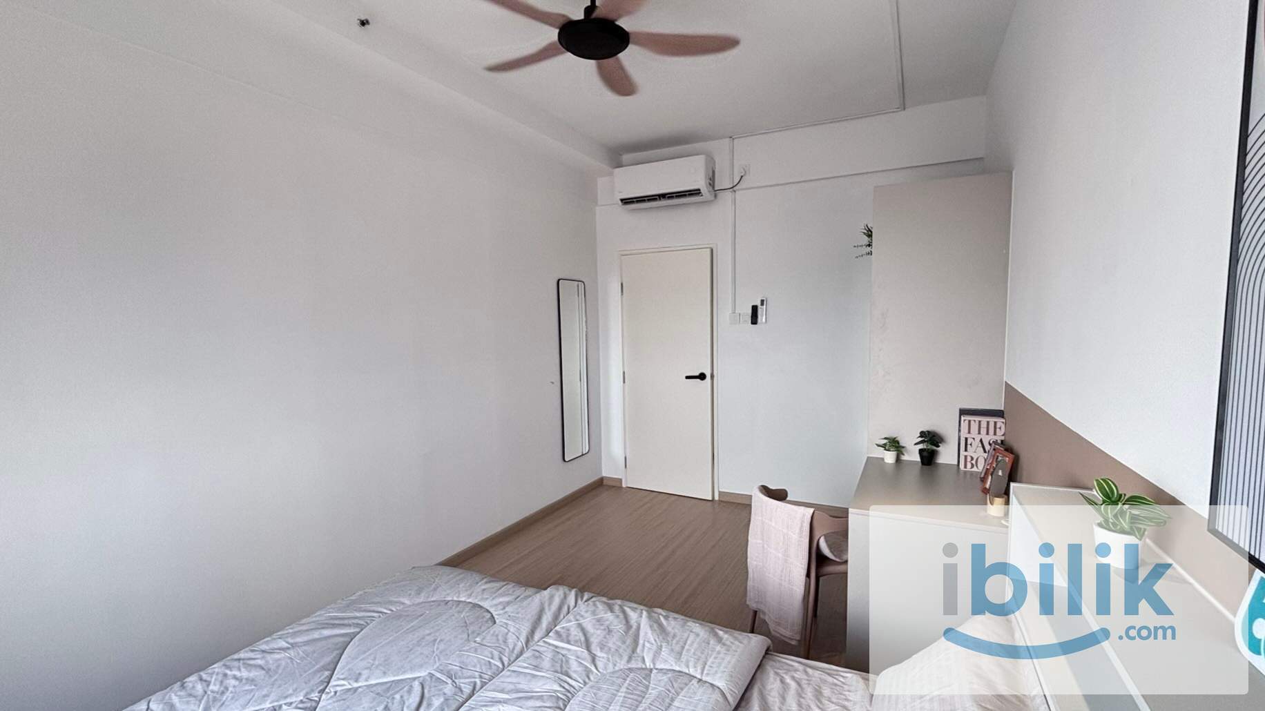 Middle bedroom at RUBICA@HARBOUR PLACE, Butterworth - Image 4