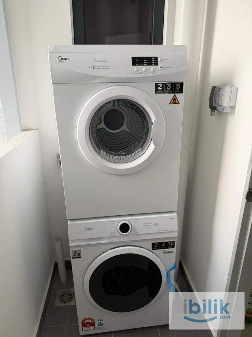 Middle room fully furnished  - Image 4