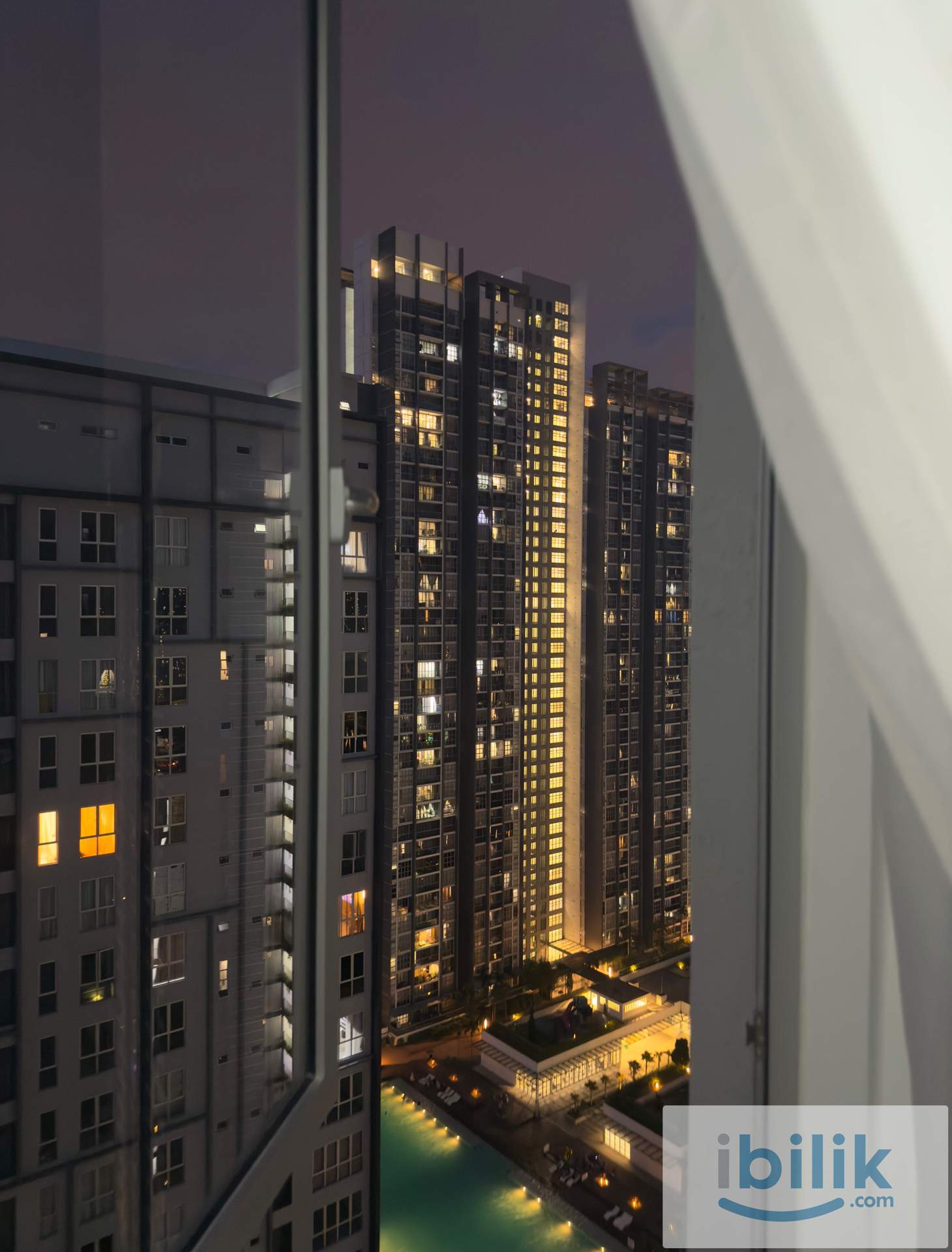 Rental Room Lakefront Residence  - Image 3