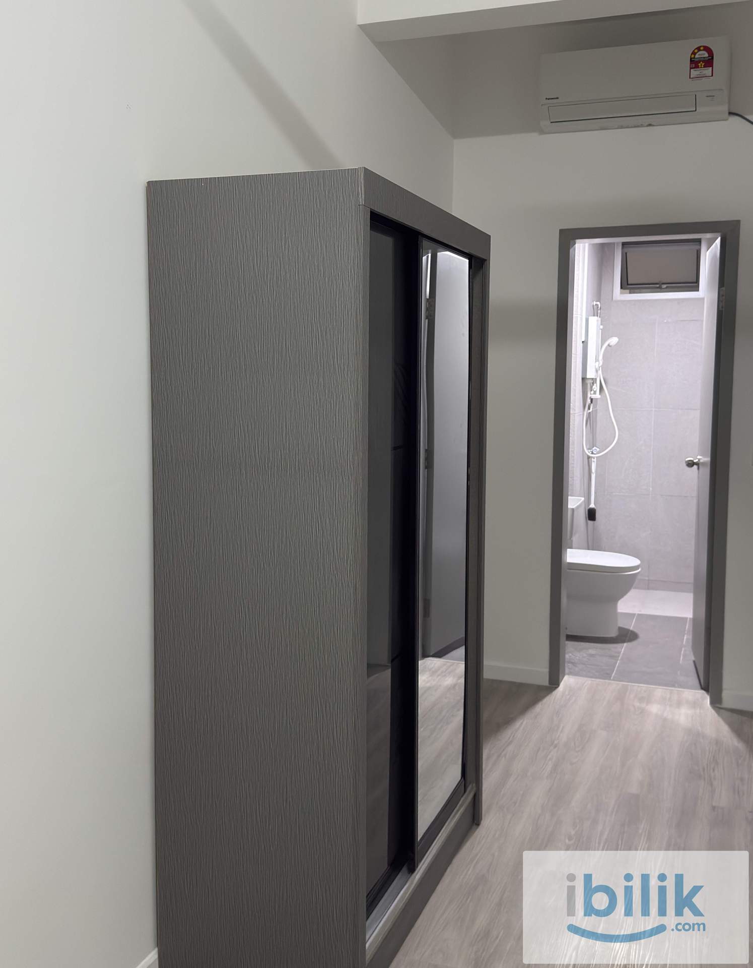 Master Room Rental - Lakefront Residence  - Image 7