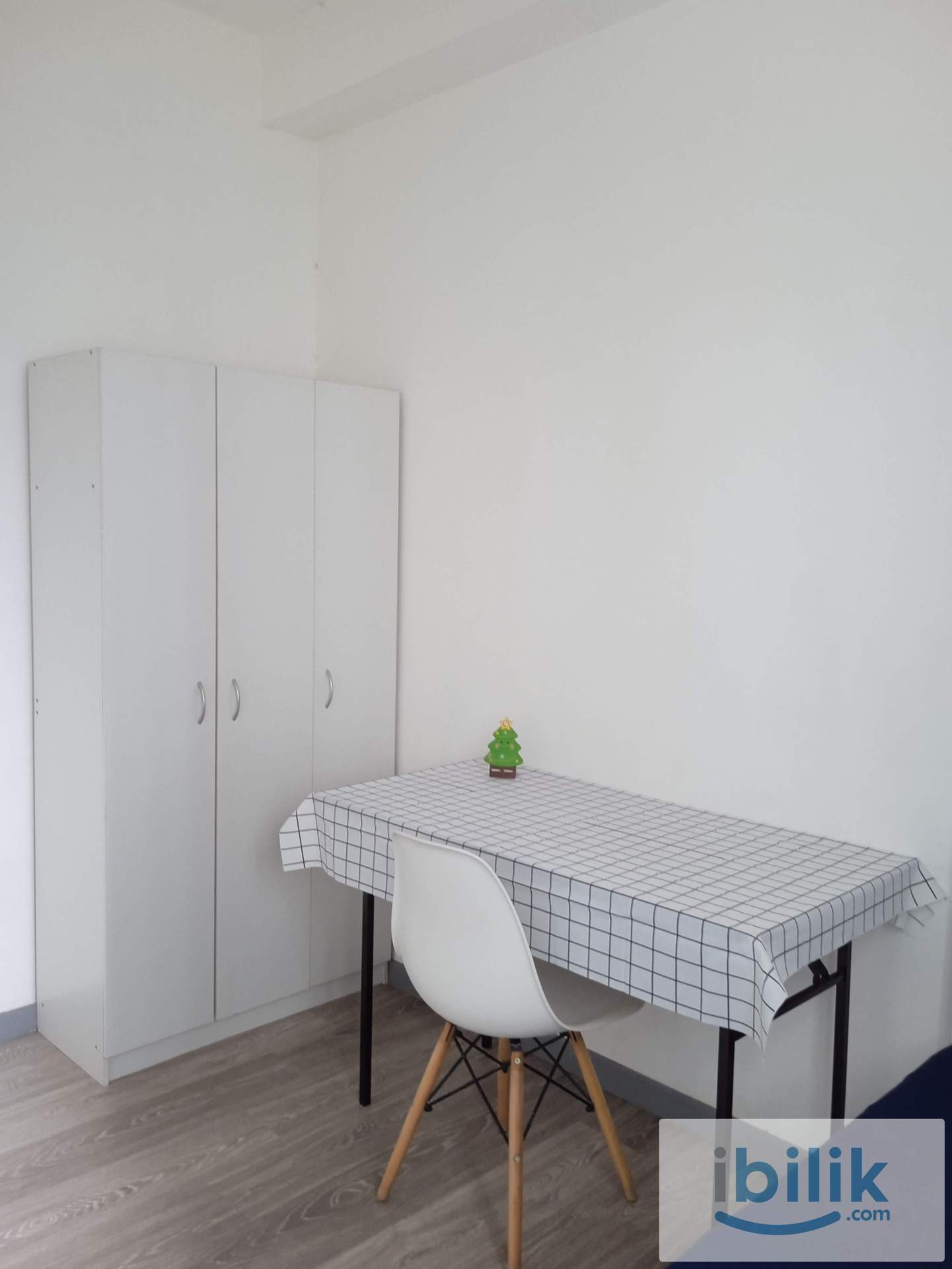 United Point Residence - Middle room for rent  - Image 8
