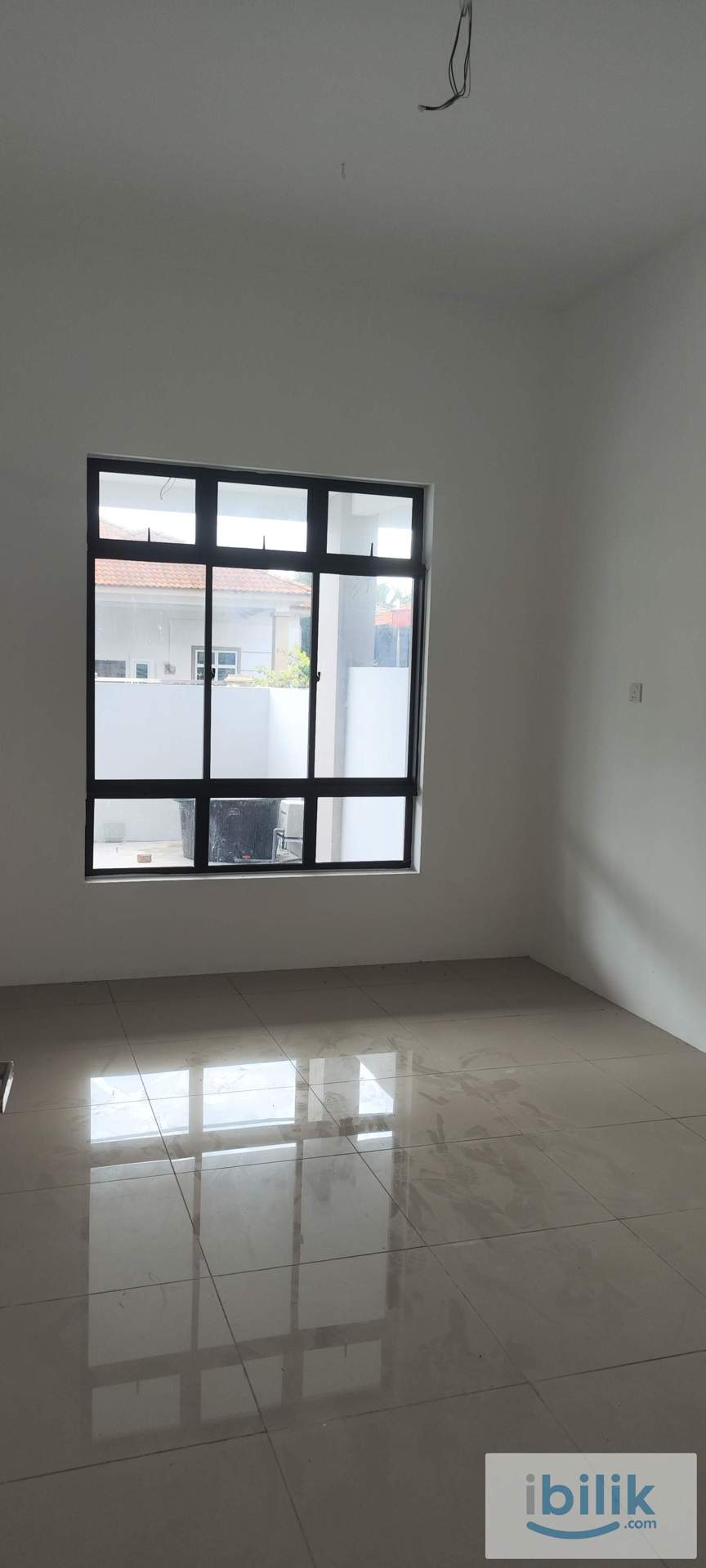 single storey terrace house - Image 2