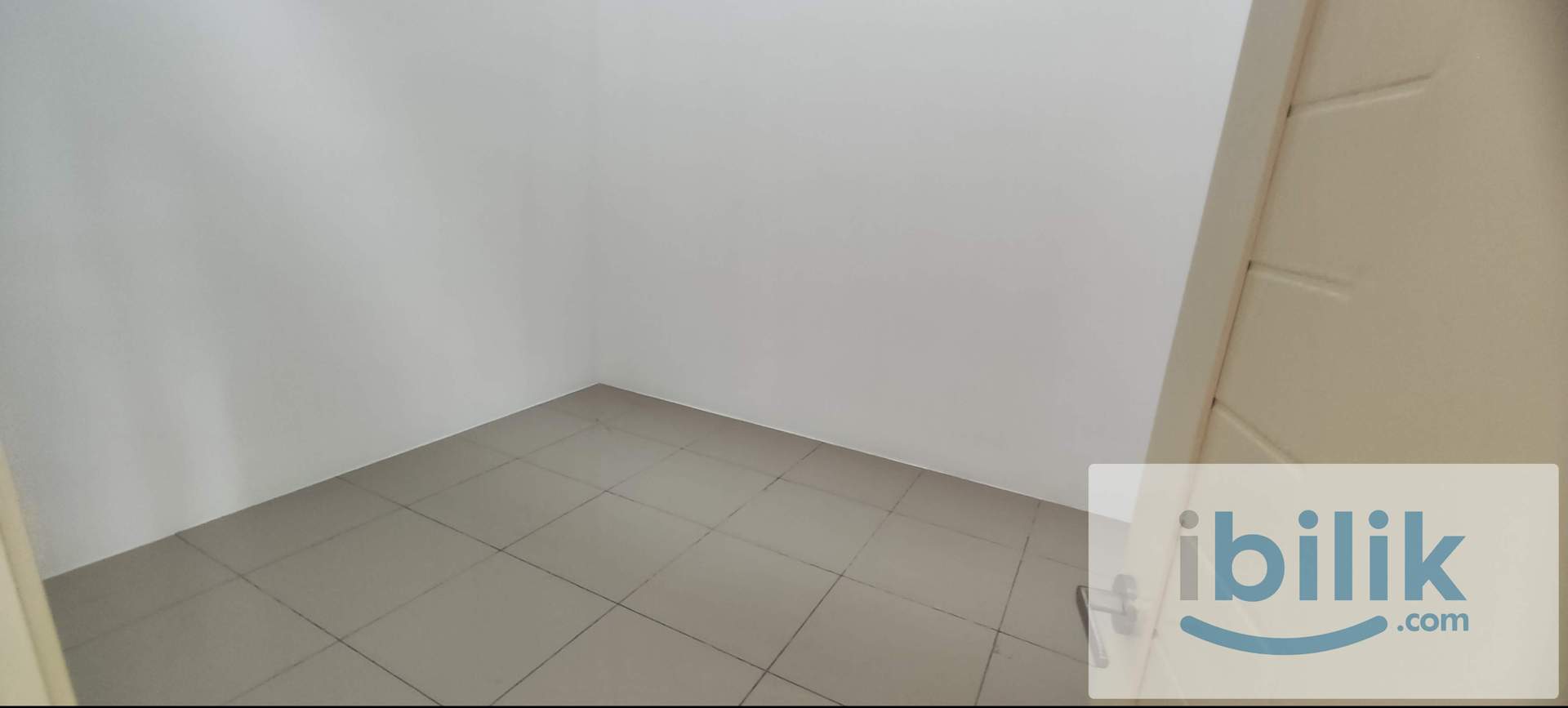 single storey terrace house - Image 4