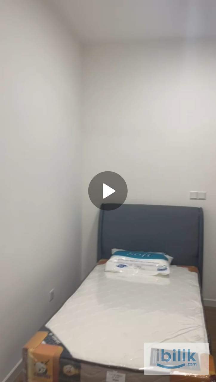 Single Room - Image 1