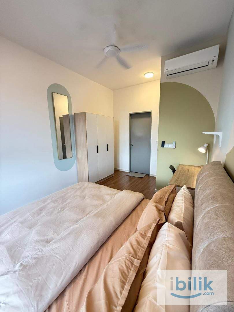 Room for Rent - Image 5