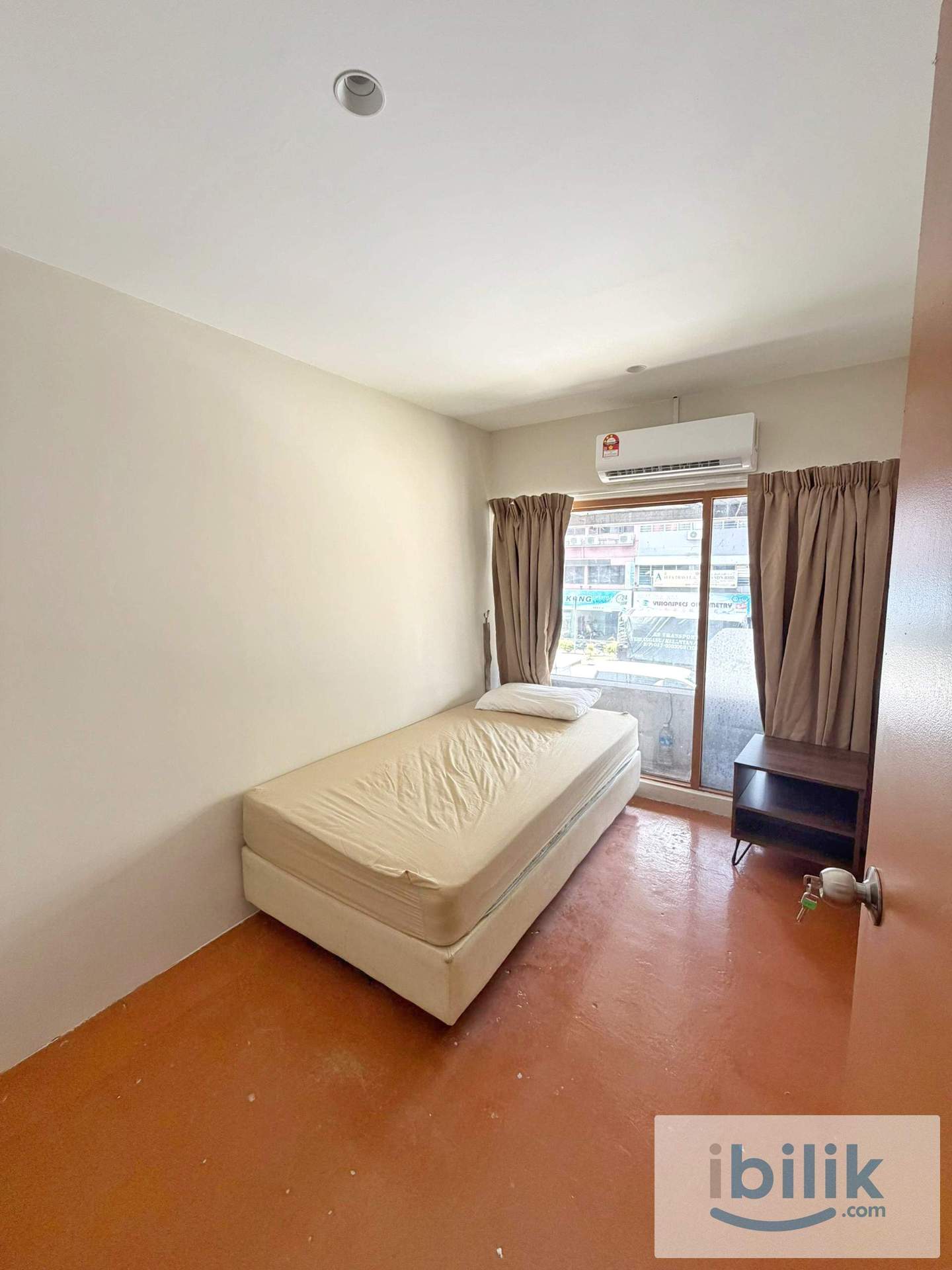 🤯CRAZY DEAL 📍Chow Kit ❤️Fully furnished single bed room for rent ✅️Move-in ready ⚡️5 mins walking to LRT PWTC - Image 4