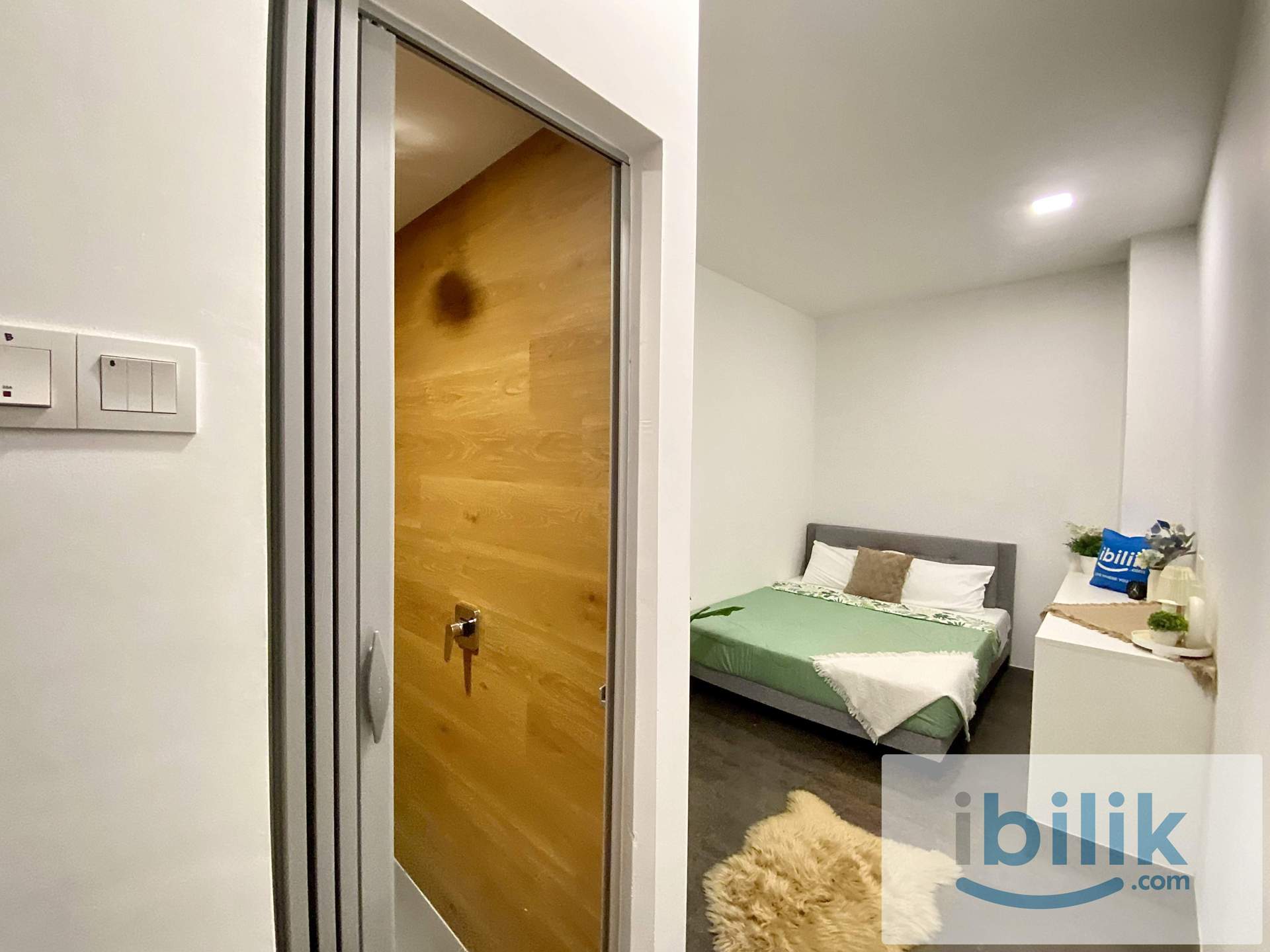 🤯BEST DEAL ❤️Cozy Queen Bed Room attached with Private Washroom ⚡️One Month / Zero Depo ✅Move-in Ready - Image 3