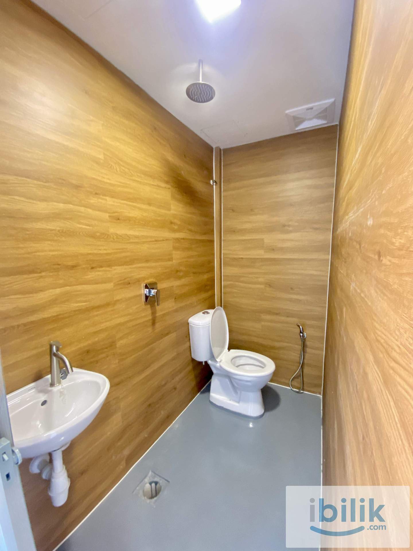 📍Seremban ❤️Cozy Queen Bed Room attached with Washroom ✅One Monthe / Zero / Flexible Daposit ⚡️Move-in Ready - Image 3
