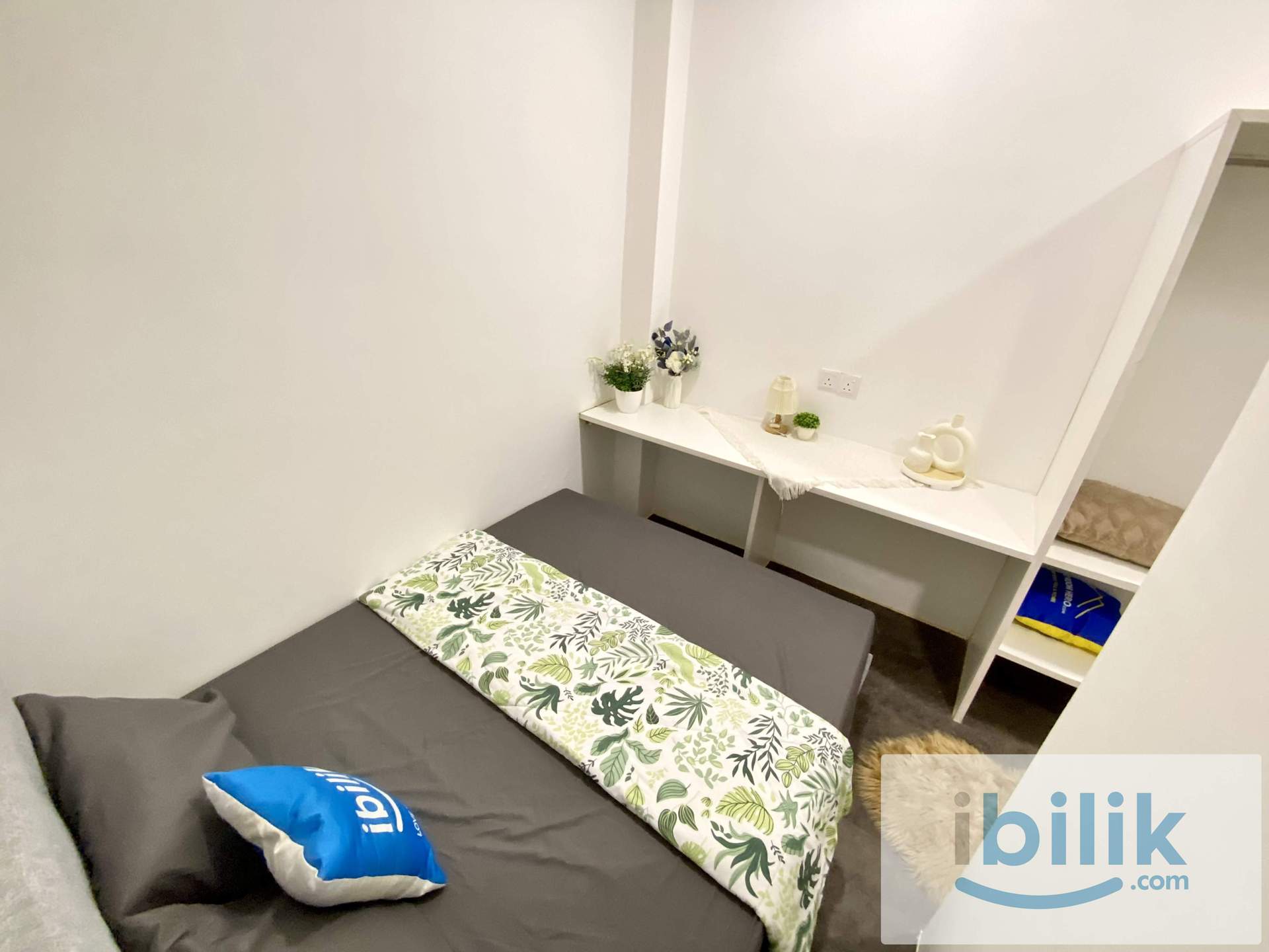 🔑Limited 📍Paroi Seremban ❤️Cozy Queen Bed Room attached with Washrom 🔥Move-in Ready 🤯Zero / One month depo - Image 3