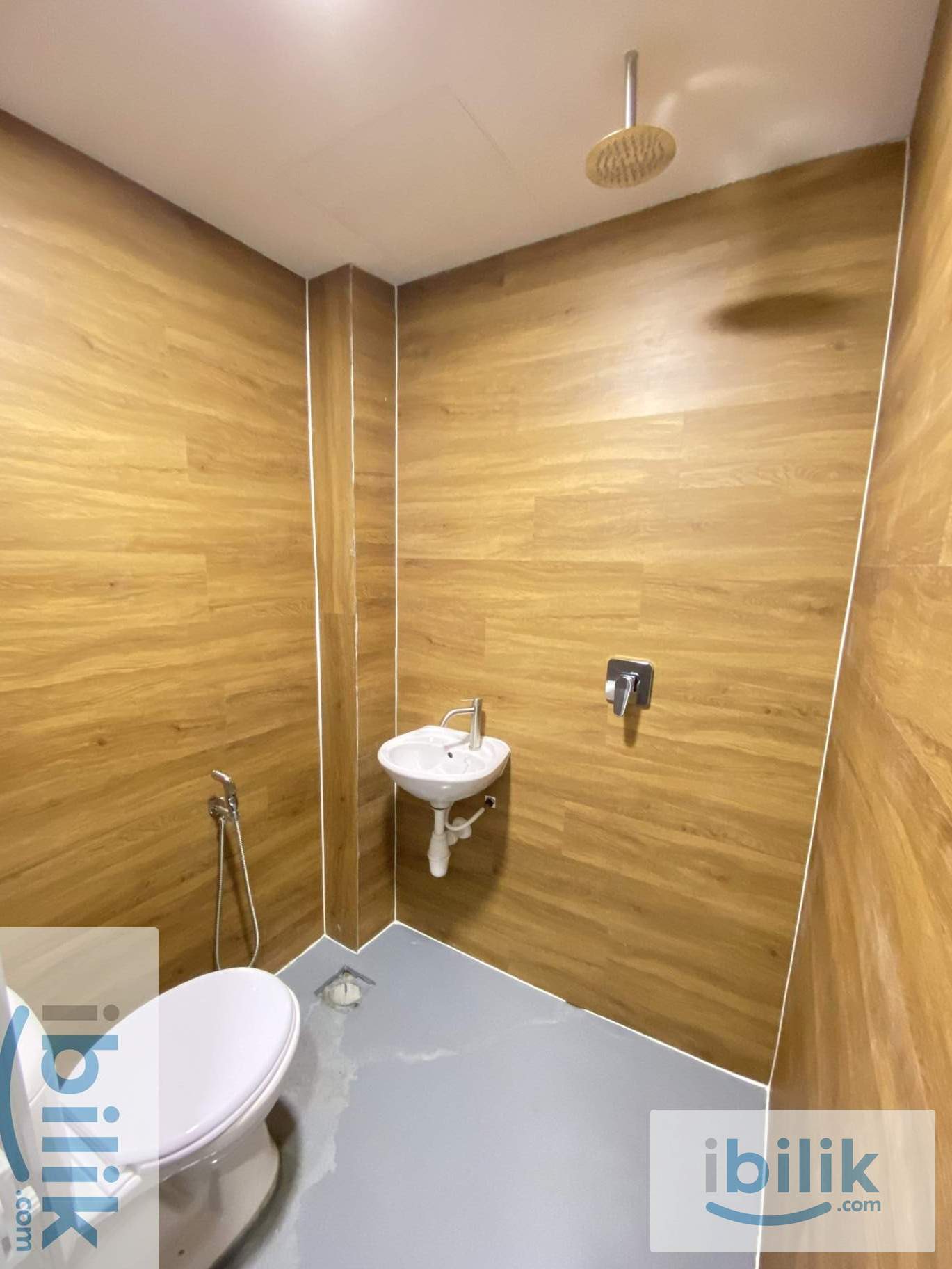 🤯CRAZY DEAL ✨Cozy Queen Bed Room attached with Washroom ✅Move-in Ready 🏆One Month / Zero / Flexible Deposit - Image 4