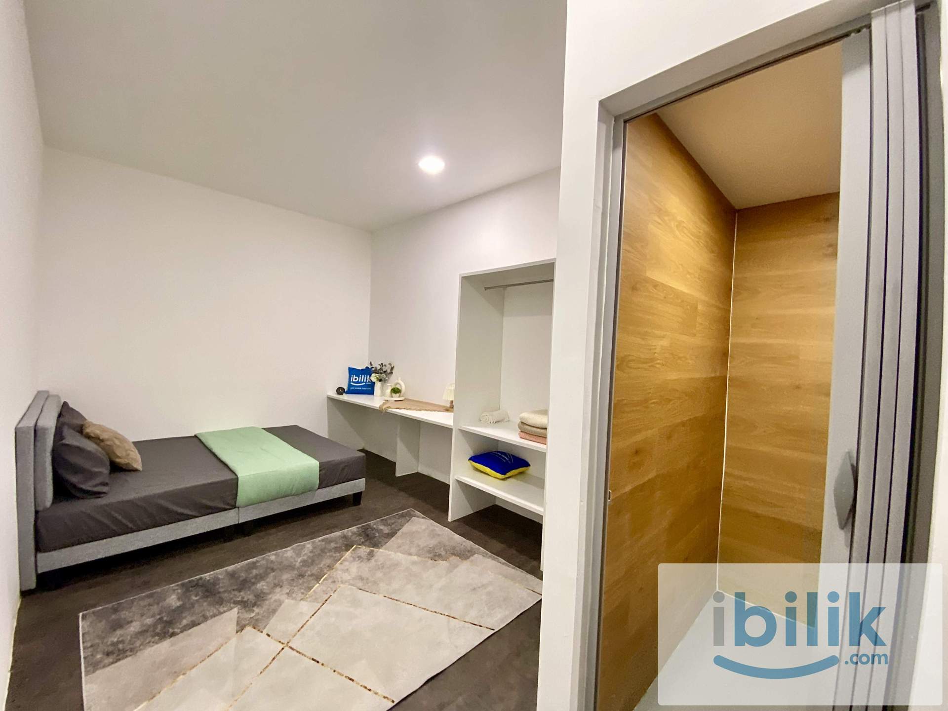 📍Seremban 🤩Fully Furnished Queen Bed Room attached with Washroom ⚡️Move-in Ready ✅Flexible Deposit Options - Image 3
