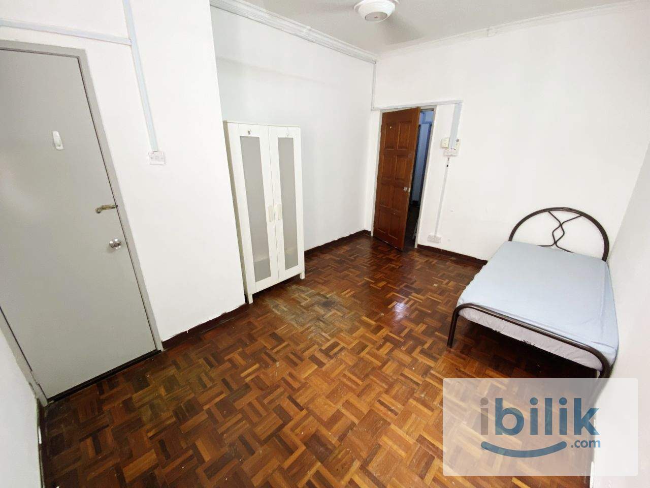 📍Bandar Utama ❤️Room for rent ⚡️Nearby One Utama, MRT Bandar Utama, 1 Power House, First Avenue, Centre Point, IKEA - Image 3