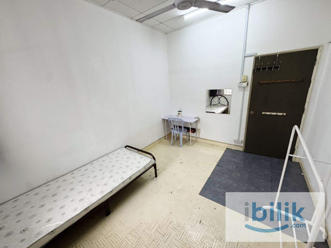 🔑Single Room at Bandar Utama 👑ZERO / LOW DEPOSIT 🆓FREE unlimited Wi-Fi 🆓FREE water bill 🆓FREE cleaning service - Image 1