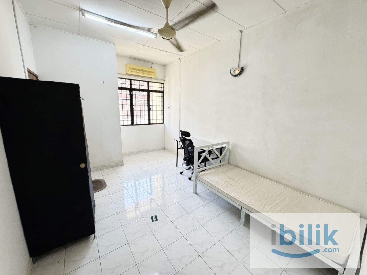 🔥Fully Furnished Single room at Bandar Utama 💥ZERO depo 💪RM88 REBATE 🆓FREE Ulimited Wi-Fi 🆓FREE Water 🆓FREE cleaning - Image 1