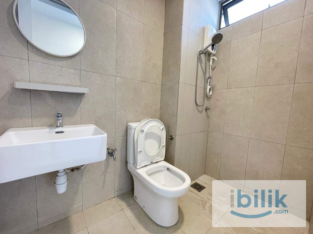 Female Medium Room @ Setapak 🏡 Near UIAM Gombak and Sentul; 15-Min Drive to KLCC Area or TRX - Image 3