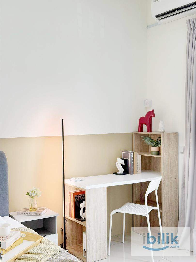 Private Room + Free Wifi 5 min to Setia City mall - Image 6
