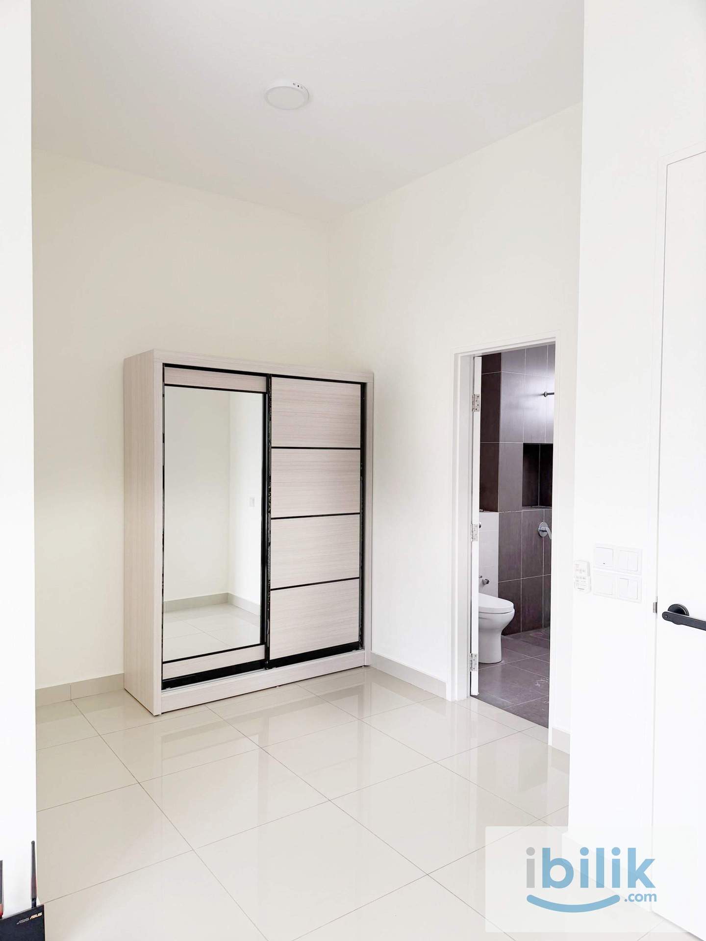 MASTER ROOM NEAR SETIA CITY MALL  - Image 4
