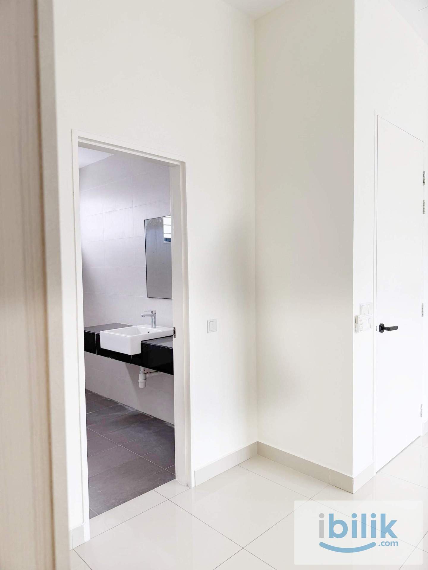 MASTER ROOM NEAR SETIA CITY MALL  - Image 5