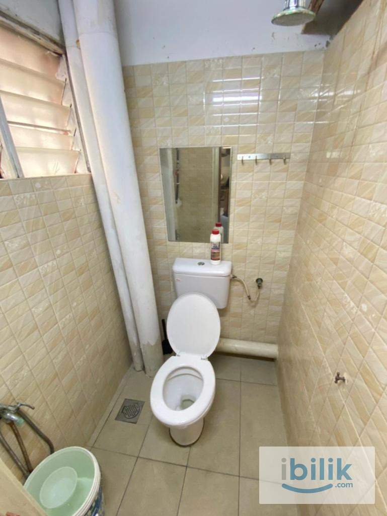 Medium Bedroom (Bilik 3 - 📍 Kota Impian, Seri Kembangan) - Image 2