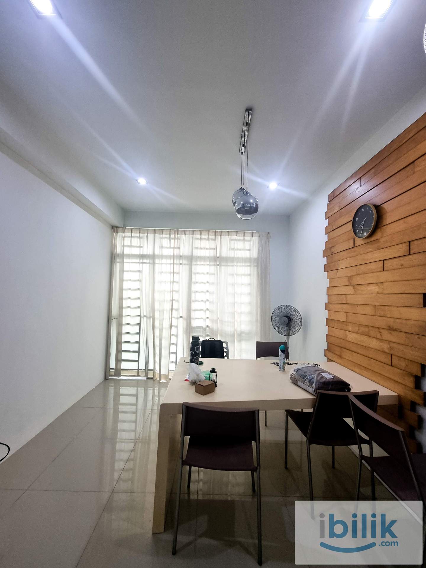 Single Room - Image 2